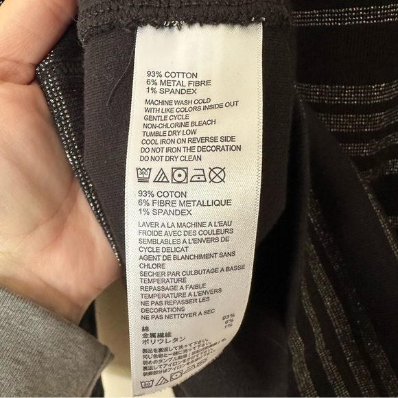 Tommy Bahama women XL Quarter Zip Top Long Sleeve Black Metallic Casual Preppy - Picture 12 of 12